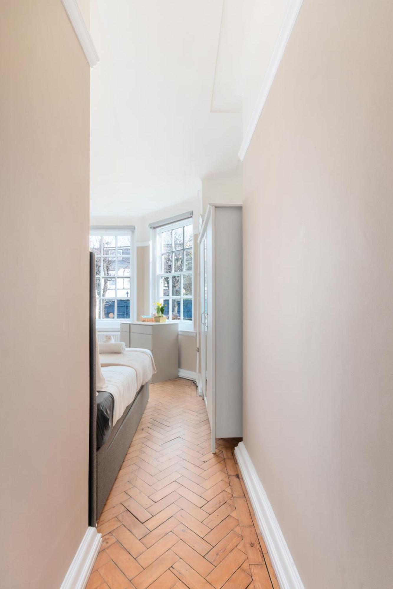 The Vicarage Tooting, Sw17 Hotel London Ngoại thất bức ảnh